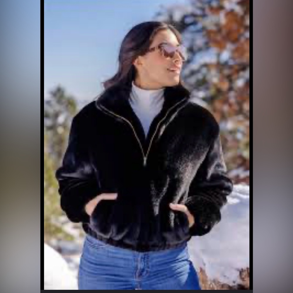 Women's Black Teddy Jacket - Plush Zip-Up Coat